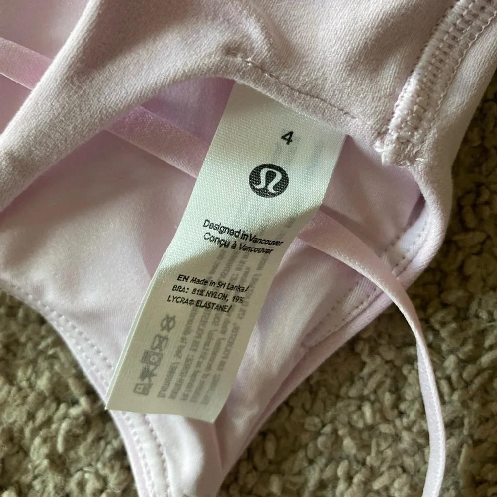 Lululemon Nulu Strappy Yoga Bra MEPK Pale Pink Size 4‎ New w/ Tag